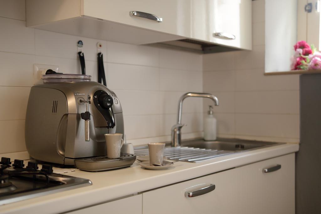 Ortigia Guest House Casa Flora シラクーサ エクステリア 写真
