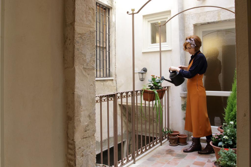 Ortigia Guest House Casa Flora シラクーサ エクステリア 写真