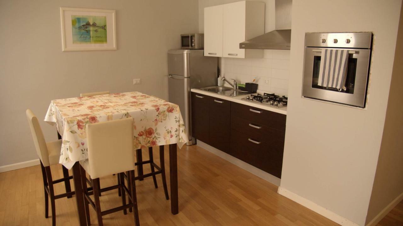 Ortigia Guest House Casa Flora シラクーサ エクステリア 写真